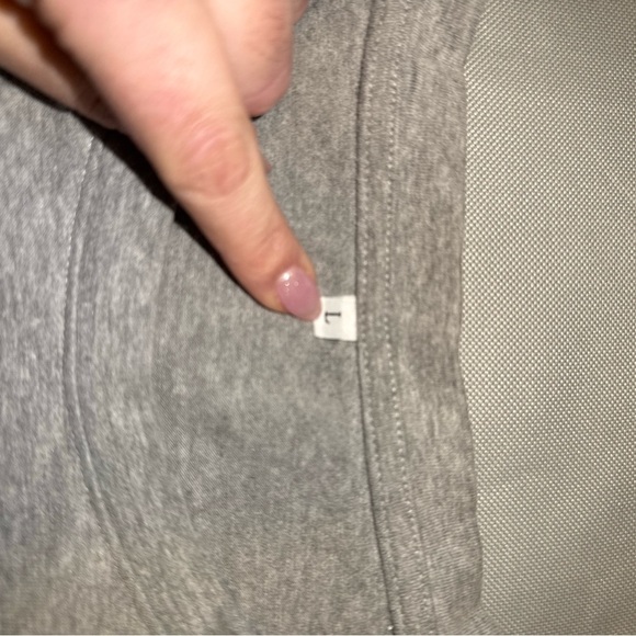 Taylor Swift Cat T Shirt Size L Me and Karma Vibe Like That Graphic Tee - Picture 5 of 6